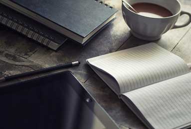 女友大方回应恋情：我很开心，我很爱亚马尔