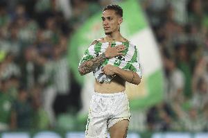 电讯报：曼联今日与贝蒂斯谈安东尼转会，双方正朝着达成协议努力