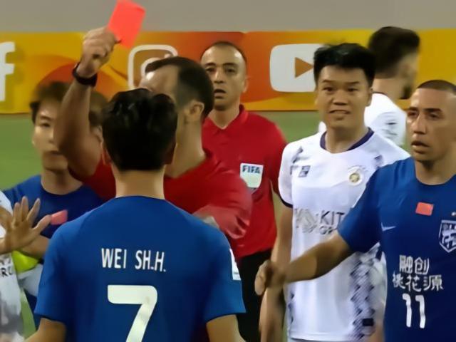 开云体育官网-韦世豪亚冠染红被亚足联追罚 停赛3场罚1000美金